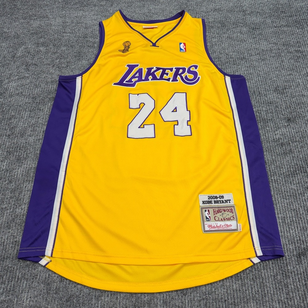 Mitchell & Ness Kobe Bryant Los Angeles Lakers Jersey Mens XXL Yellow NBA Finals